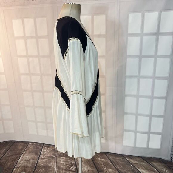 🔥🔥5 for $25🔥🔥 Amuse Society White Black Bell Long Sleeve Mini Bohemian Dress - Picture 7 of 10